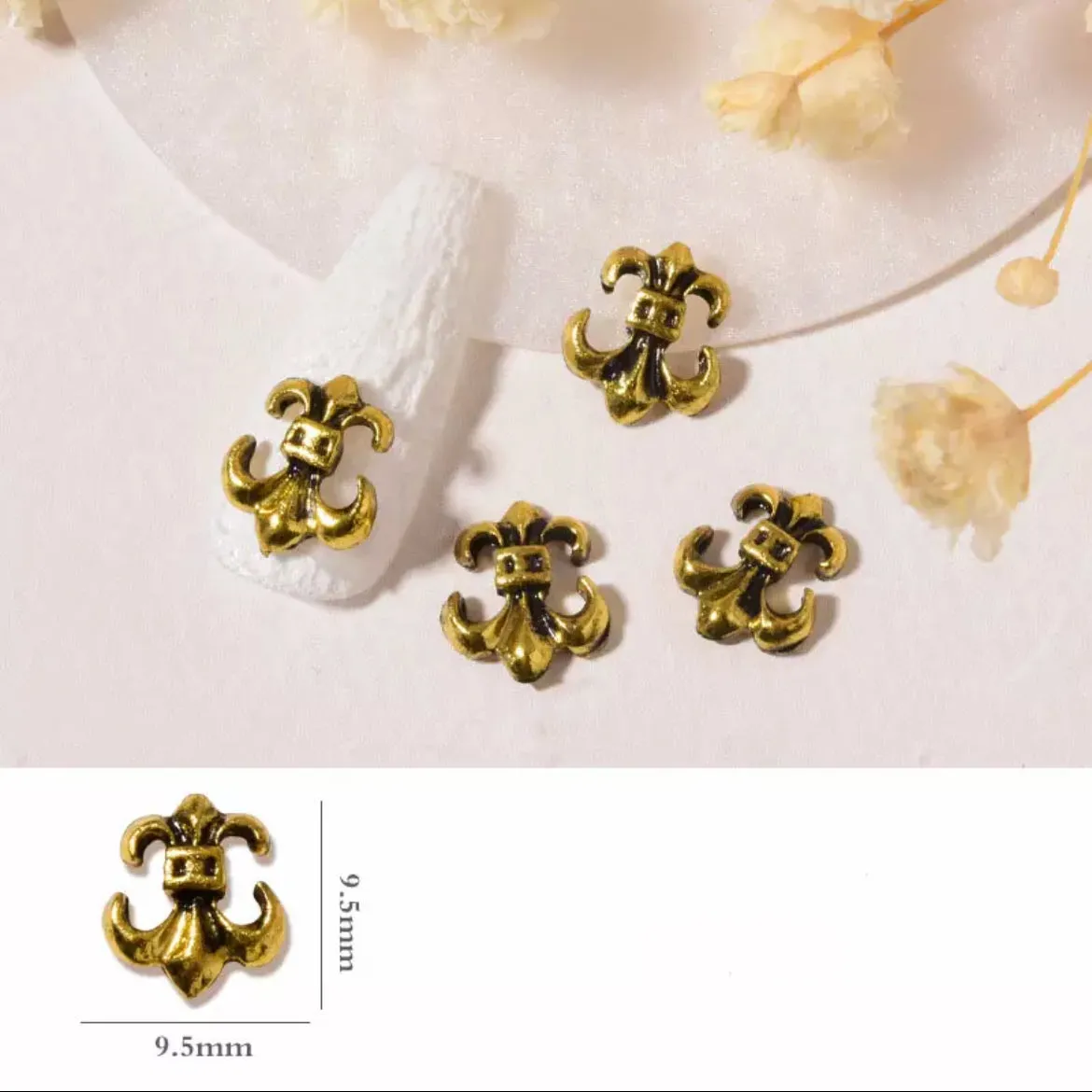 #6A Mixed Retro Nail Charms - Gold