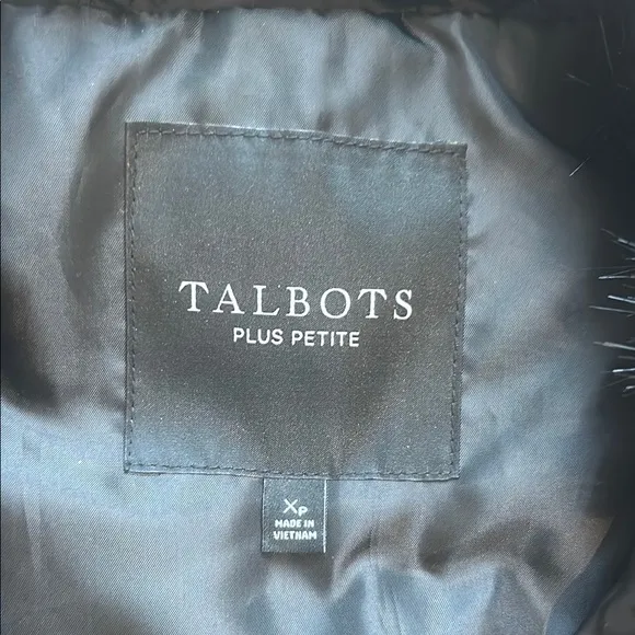 Black Talbots Puffer Vest with Faux Fur Collar. EUC