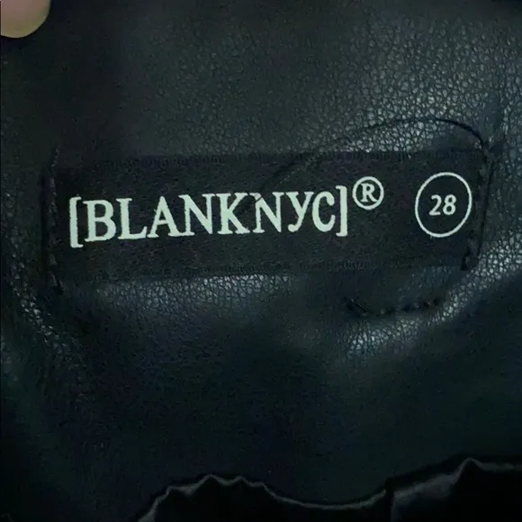 Blank NYC It Takes Two Faux Leather Skirt 28