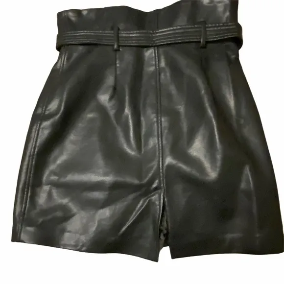Blank NYC It Takes Two Faux Leather Skirt 28