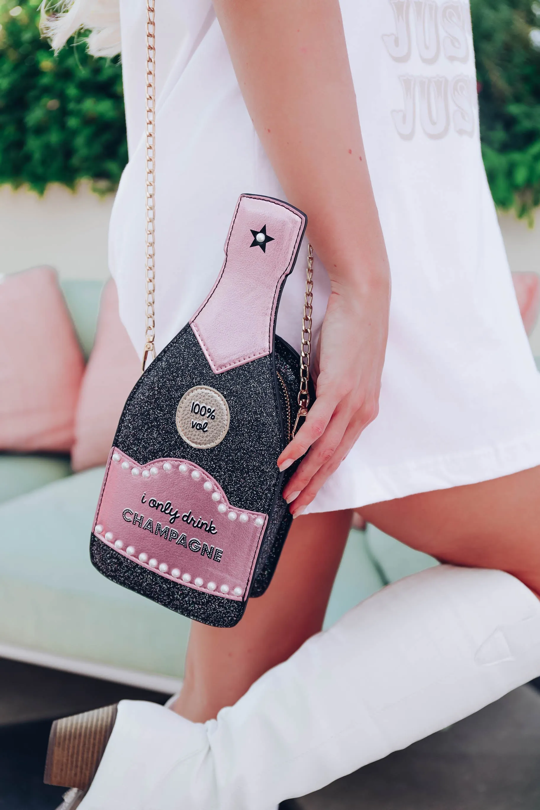 Champagne On Ice Purse - Black