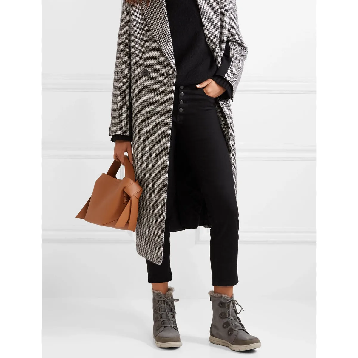 Explorer Joan Apre Boot 2019
