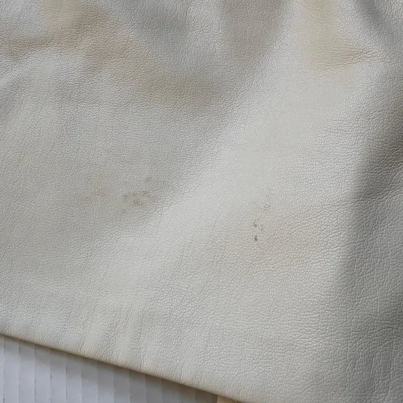Good American “Better than Leather” Faux Beige Shorts with Flaws