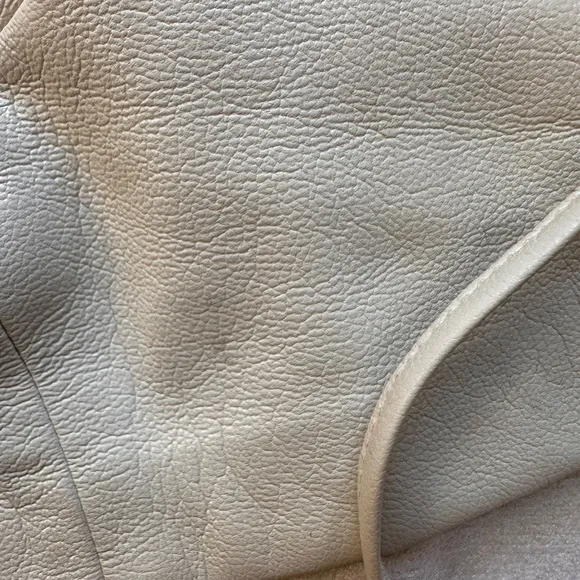 Good American “Better than Leather” Faux Beige Shorts with Flaws
