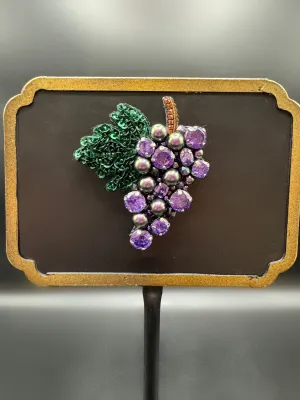 Grapes Brooch