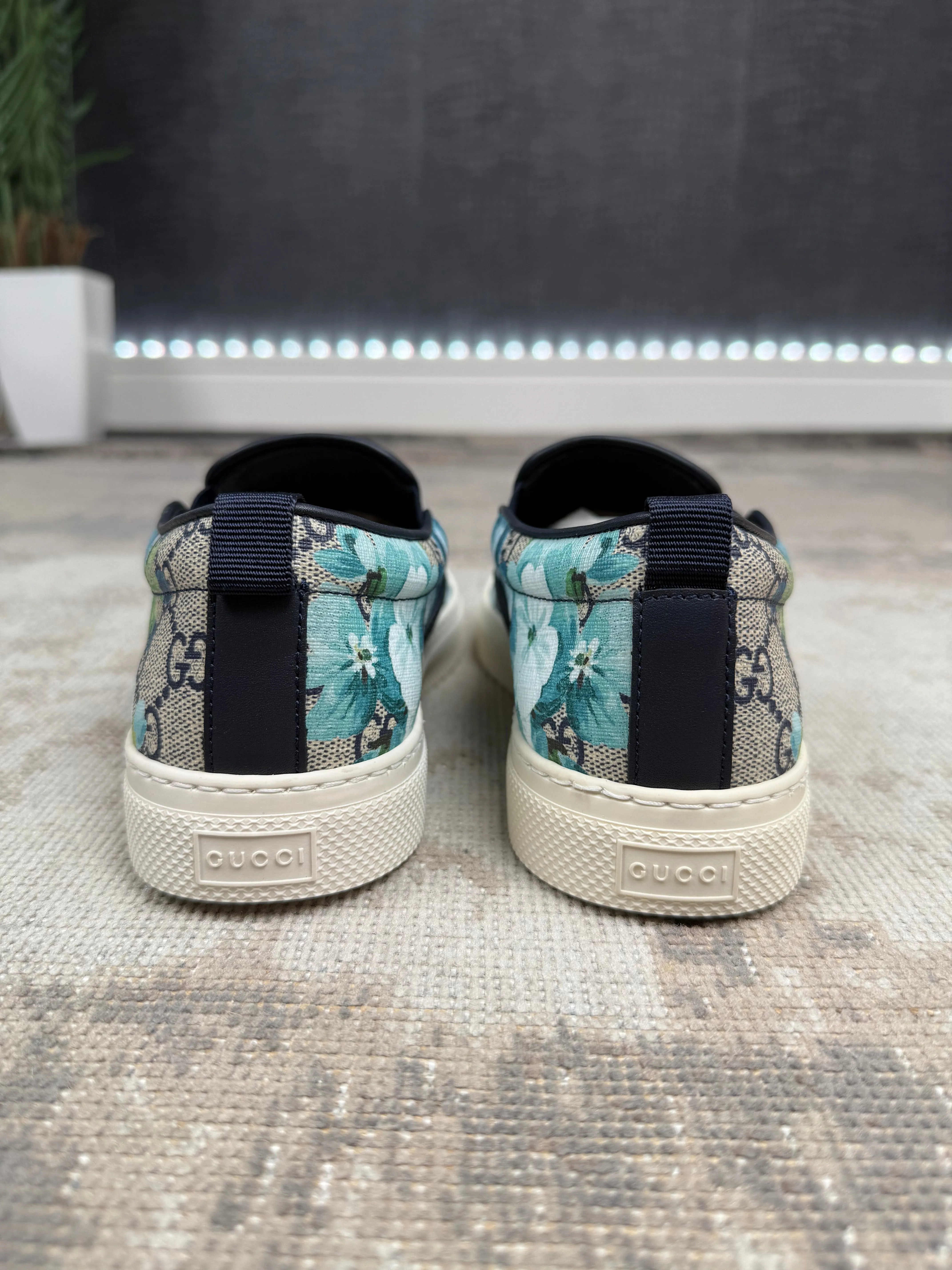 Gucci Supreme GG Canvas Bloom Print - Blue (Unused)