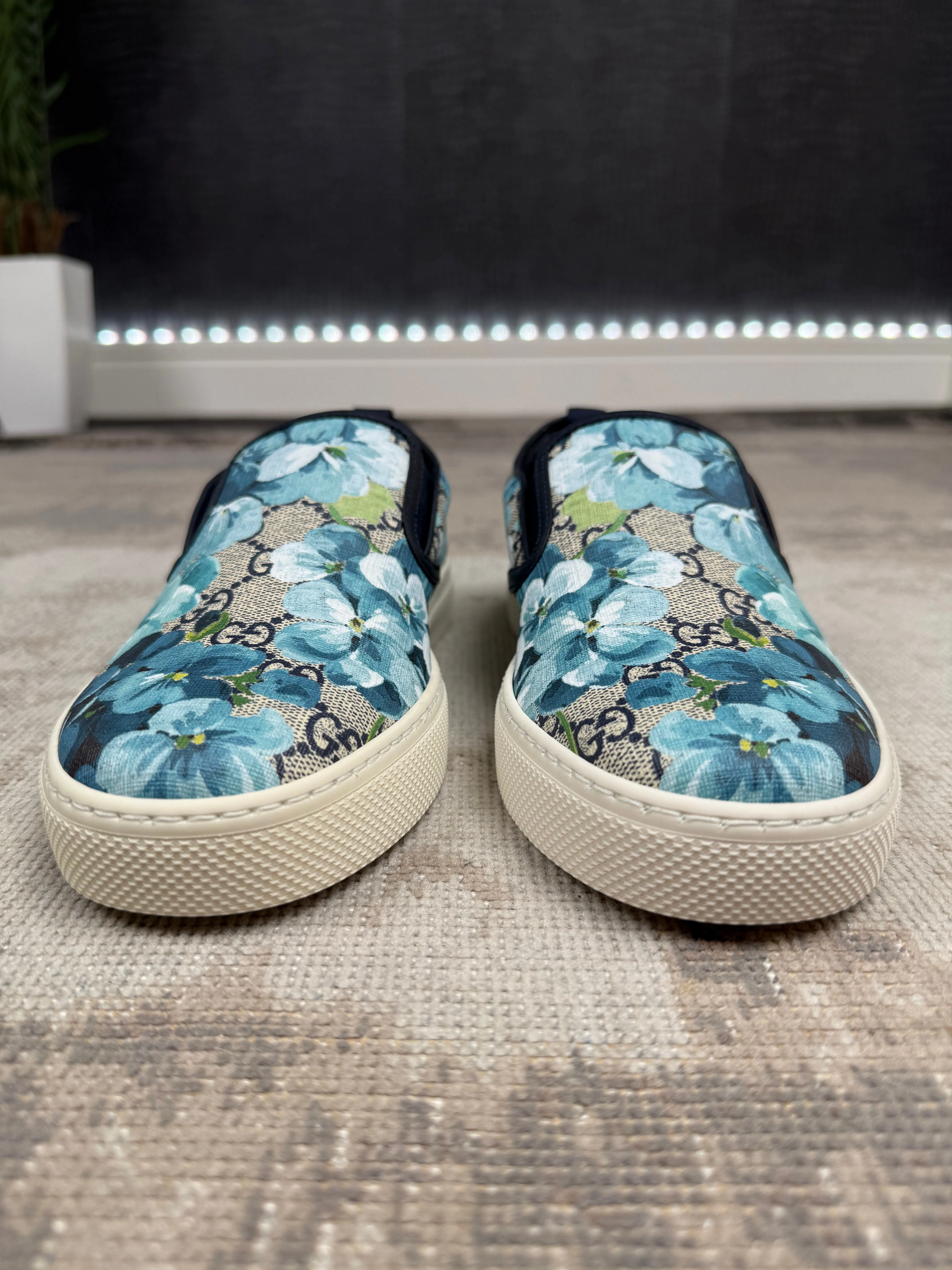 Gucci Supreme GG Canvas Bloom Print - Blue (Unused)