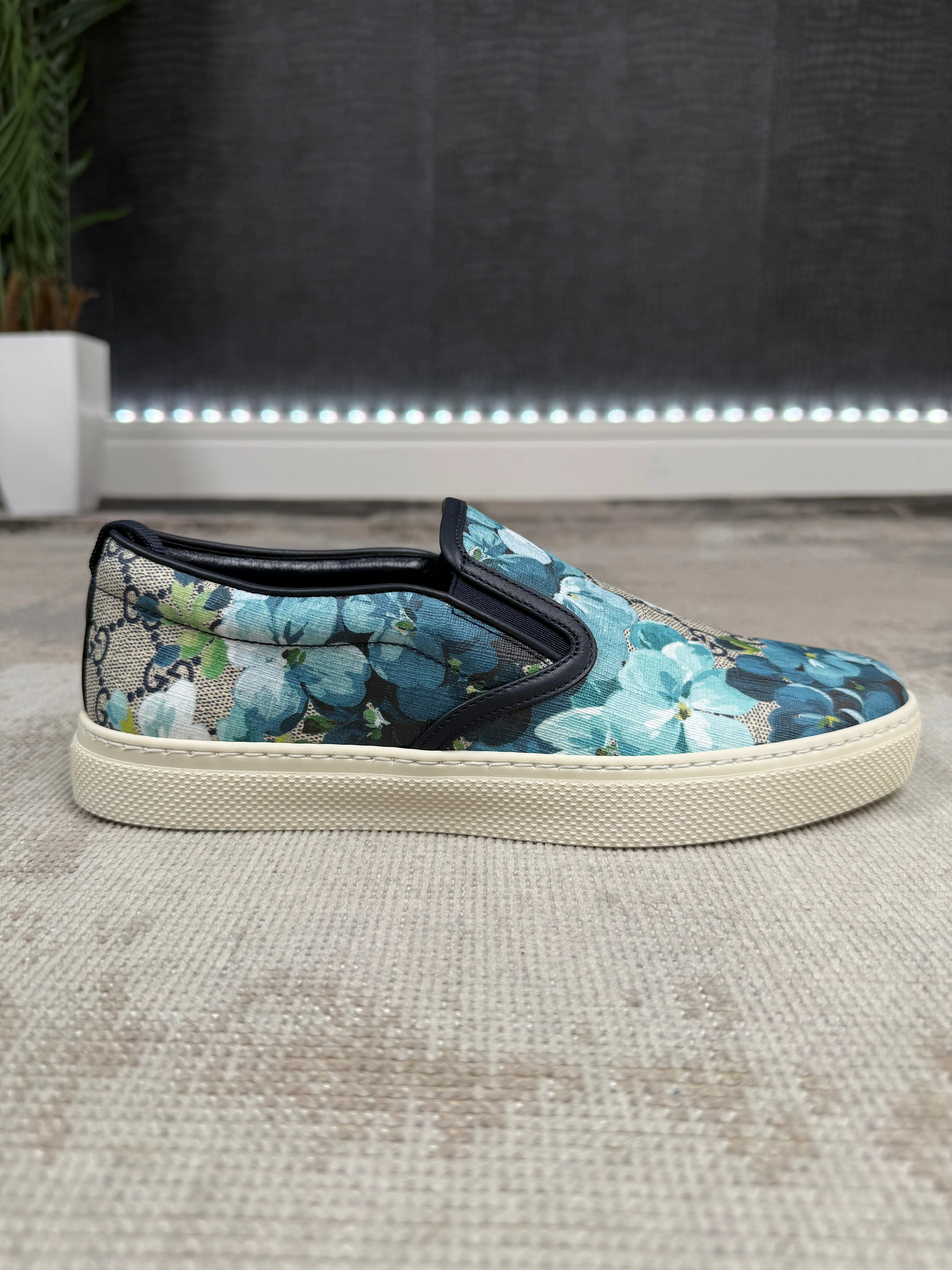 Gucci Supreme GG Canvas Bloom Print - Blue (Unused)