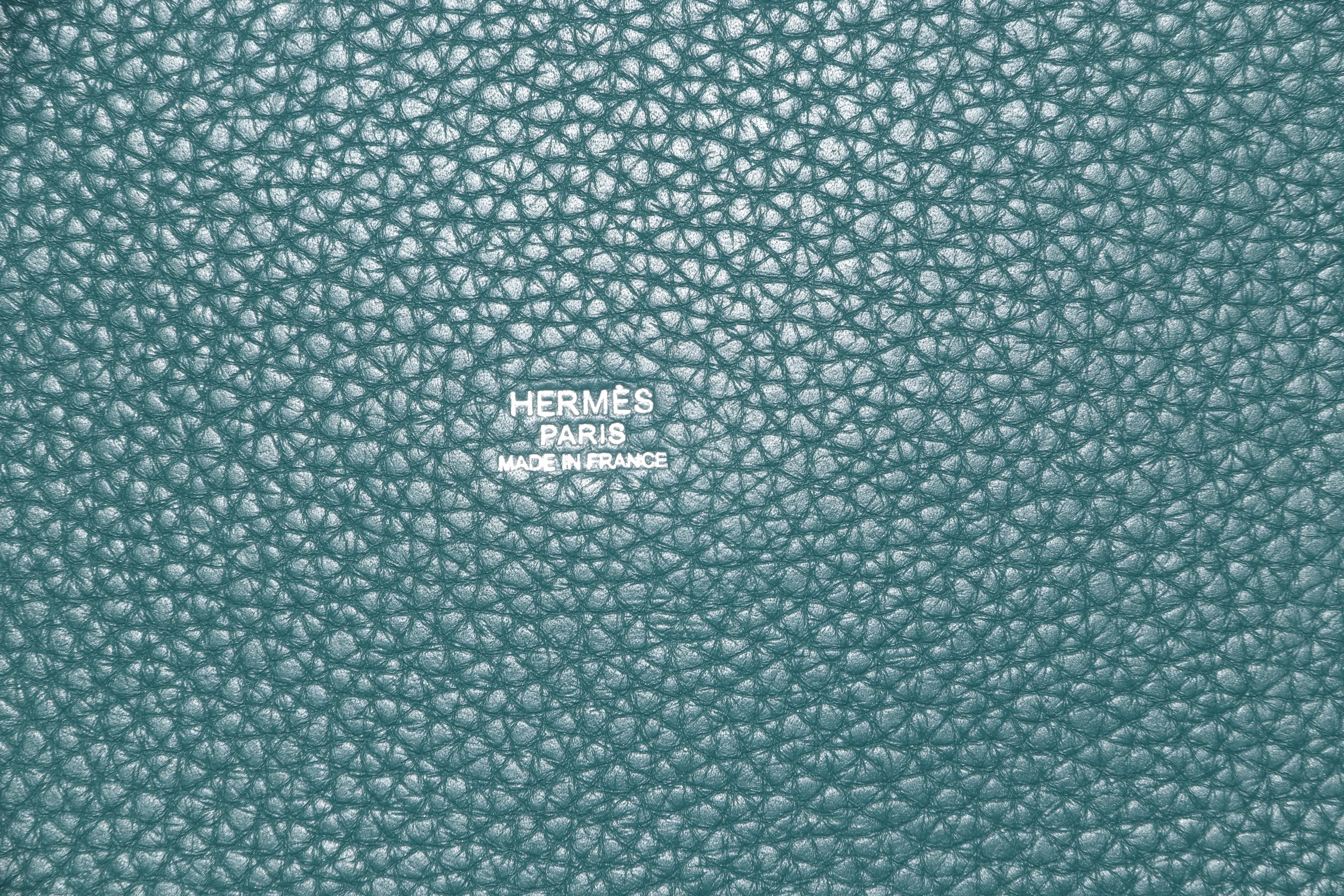 HEMES PICOTON 26 (STAMP Q) MALACHITE COLOR CLEMENCE SILVER HARDWARE, WITH KEYS, LOCK & DUST COVER