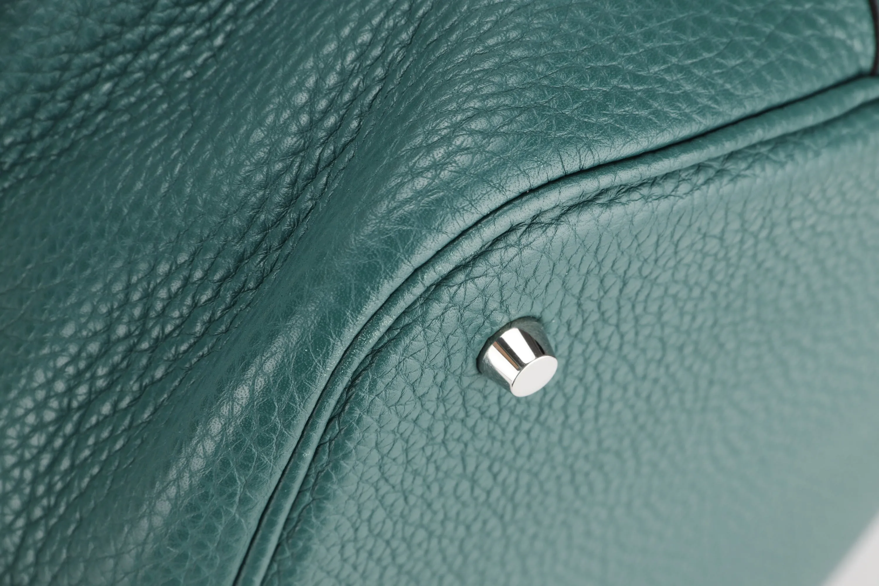 HEMES PICOTON 26 (STAMP Q) MALACHITE COLOR CLEMENCE SILVER HARDWARE, WITH KEYS, LOCK & DUST COVER