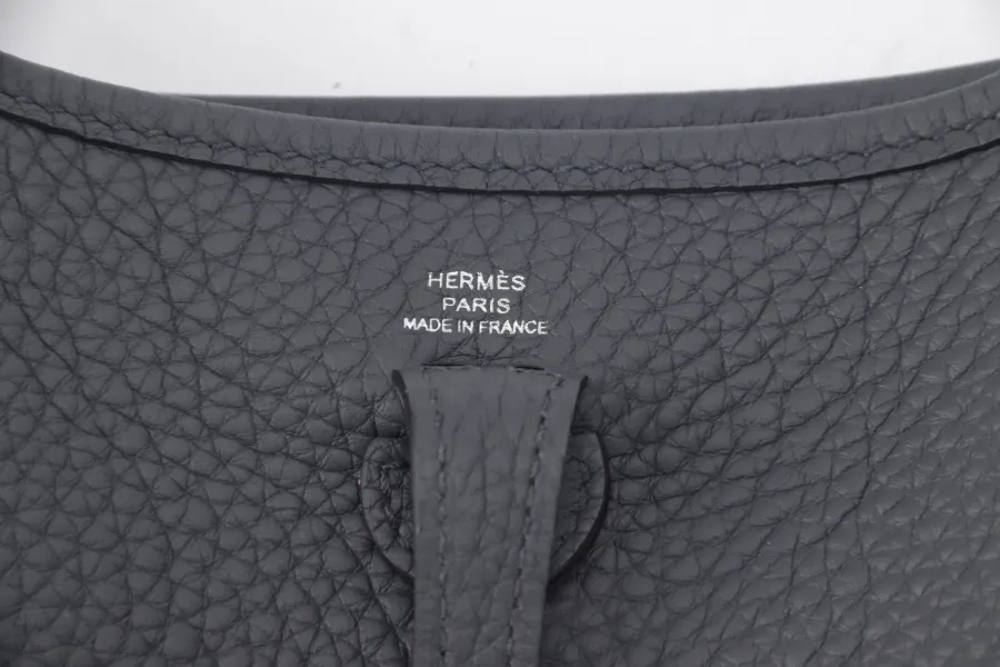 HERMES EVELYNE TPM STAMP W (YEAR 2024) GRIS MISTY CLEMENCE SILVER HARDWARE WITH STRAPS AND DUST COVER