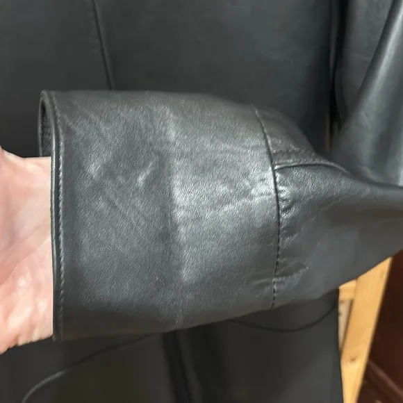 Ladies Tibor black leather coat