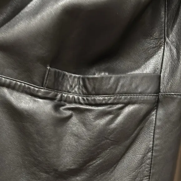 Ladies Tibor black leather coat