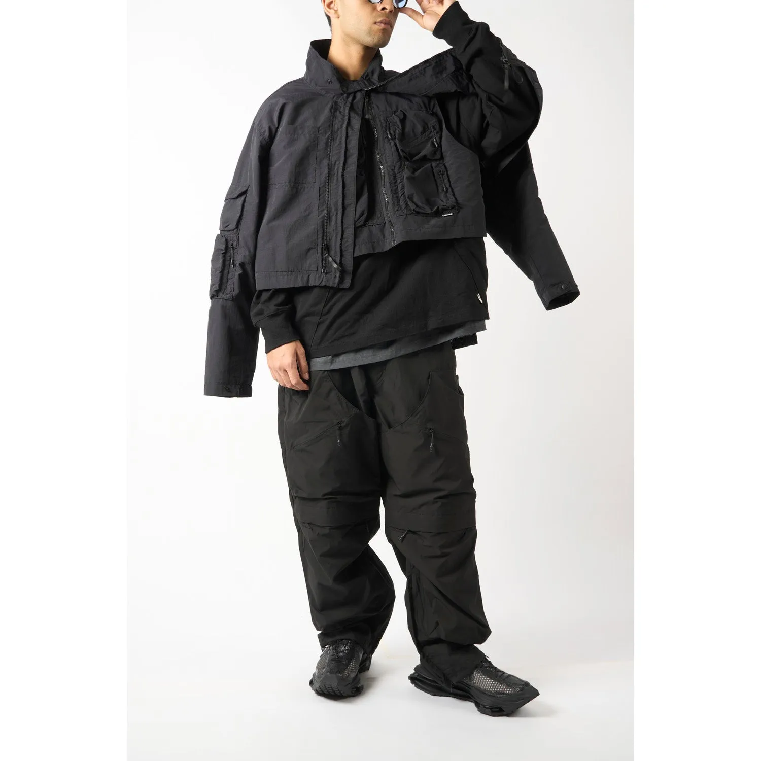 LAKH Twenty Pockets Half Jacket Black