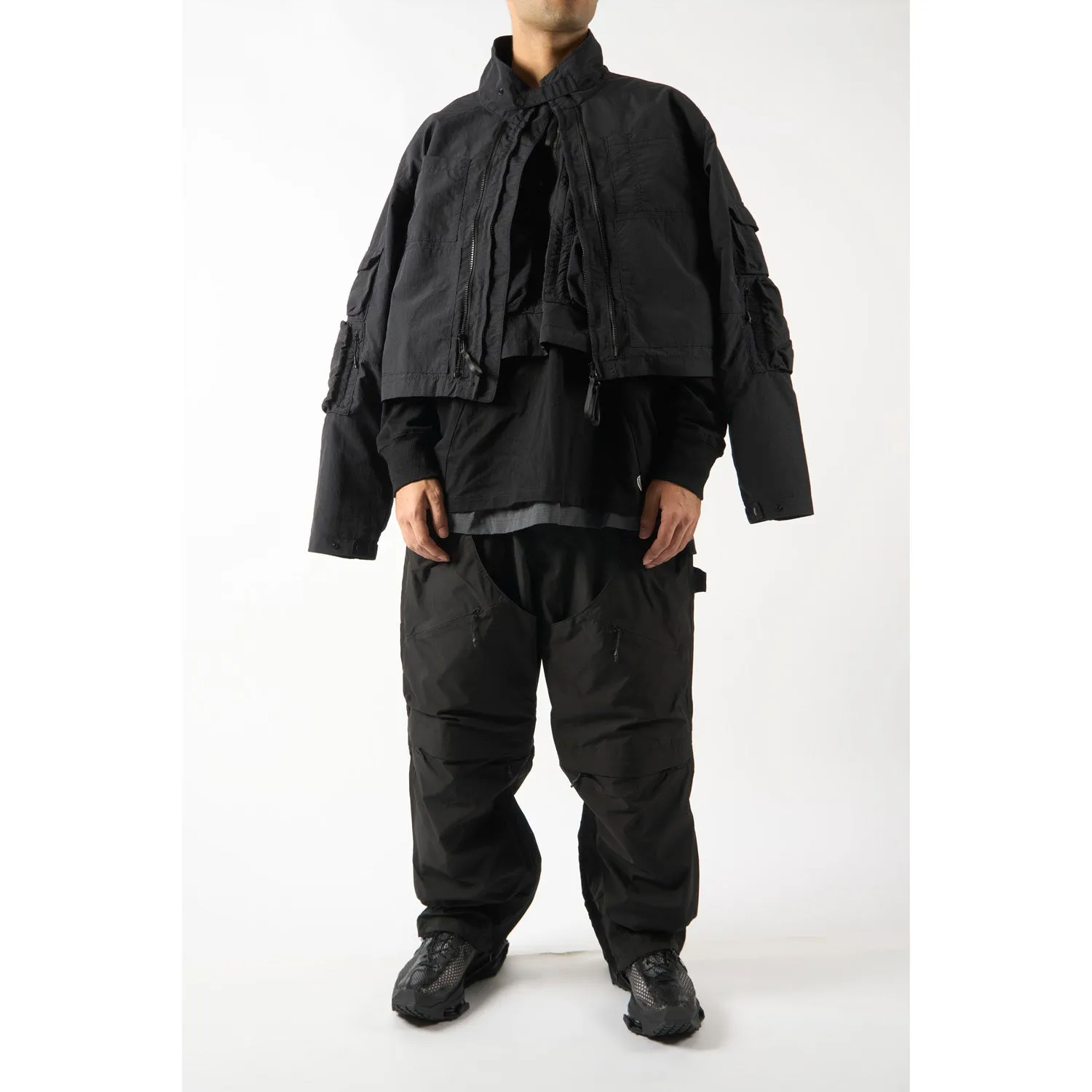 LAKH Twenty Pockets Half Jacket Black