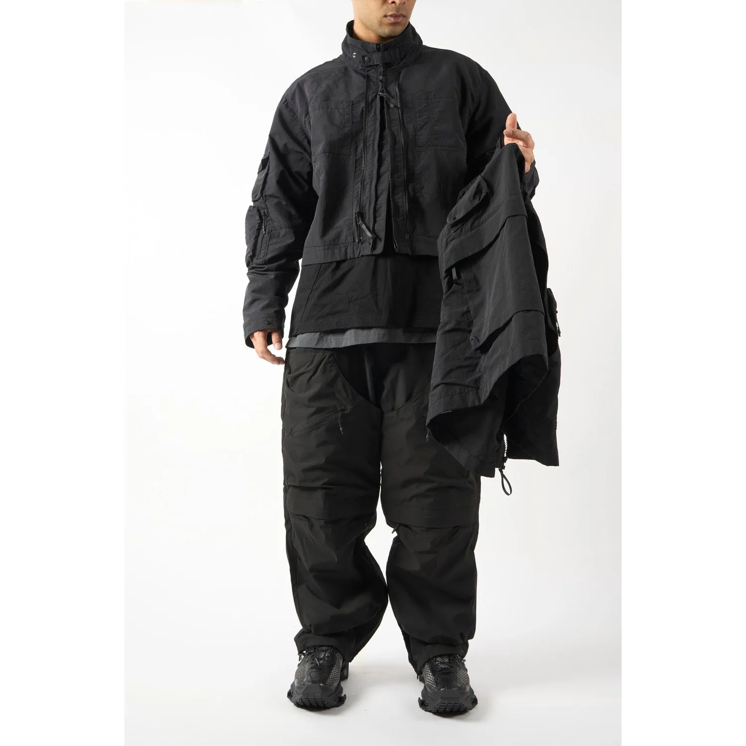 LAKH Twenty Pockets Half Jacket Black