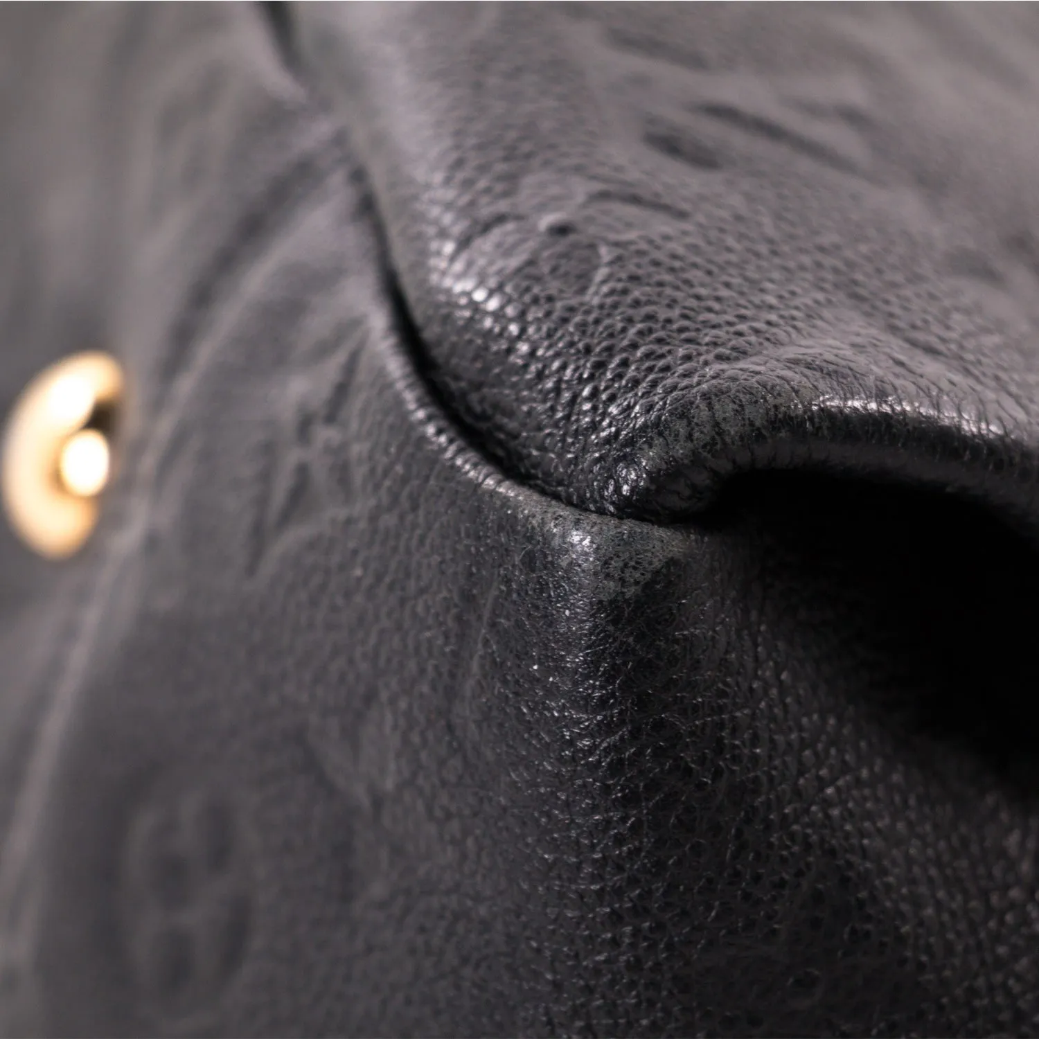 Louis Vuitton Monogram Empreinte Artsy MM