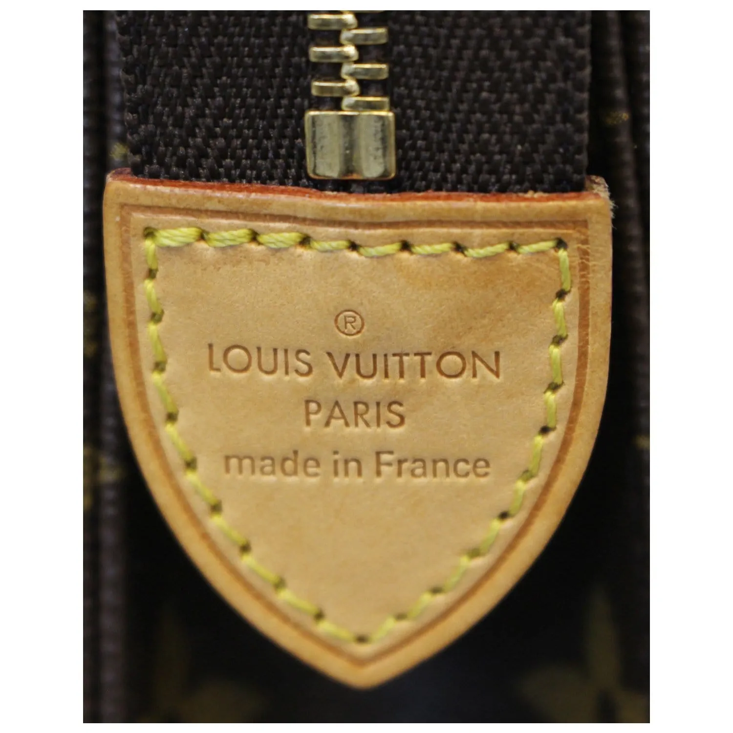 LOUIS VUITTON Poche Toilette 19 Monogram Canvas Cosmetics Pouch