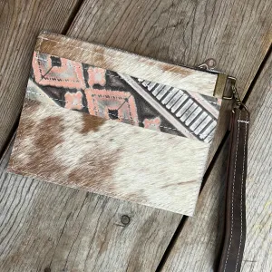 Make-up bag - Longhorn w/ Adobe Navajo