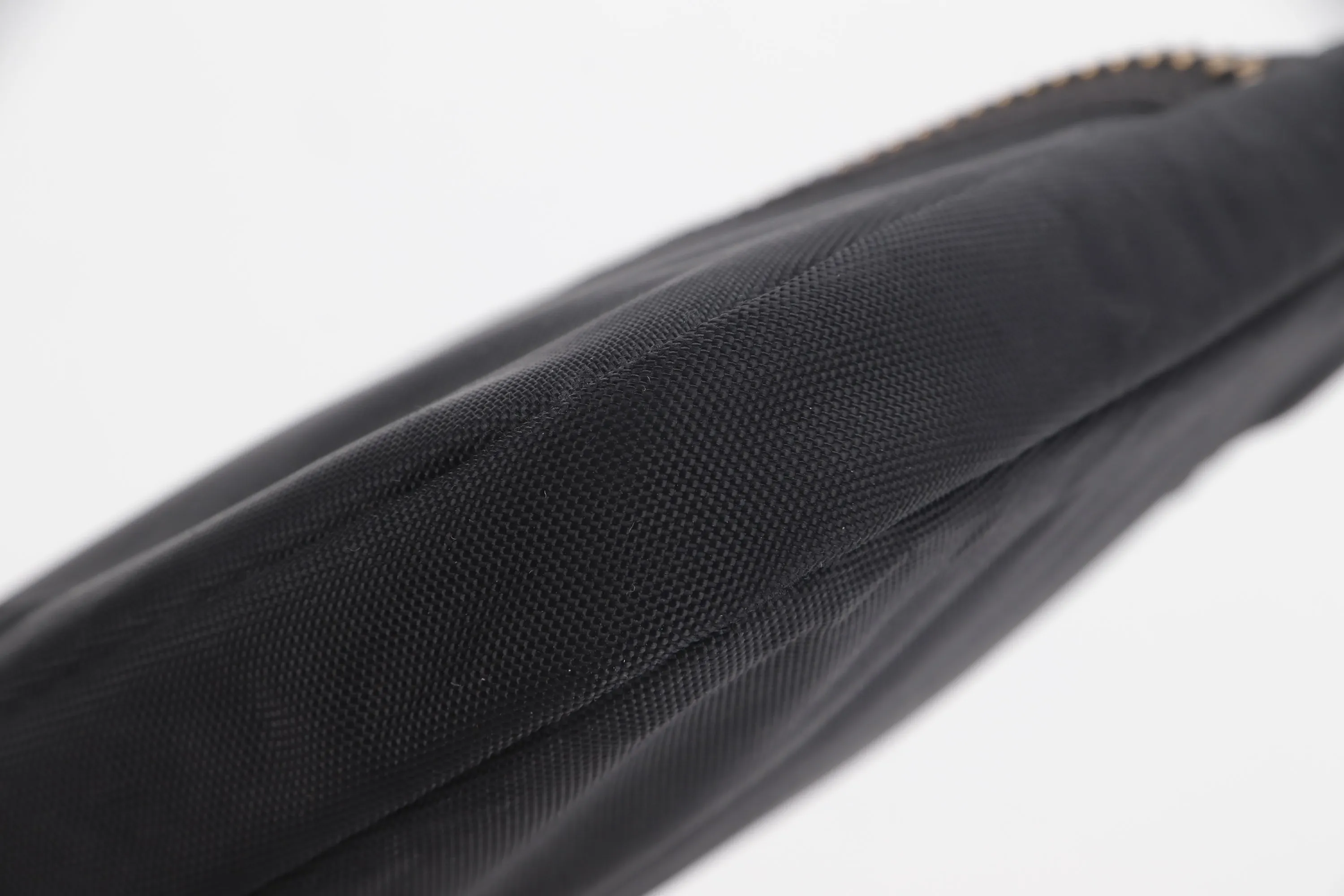 MARC JACOBS BLACK NYLON ZIPPY POUCH, NO DUST COVER