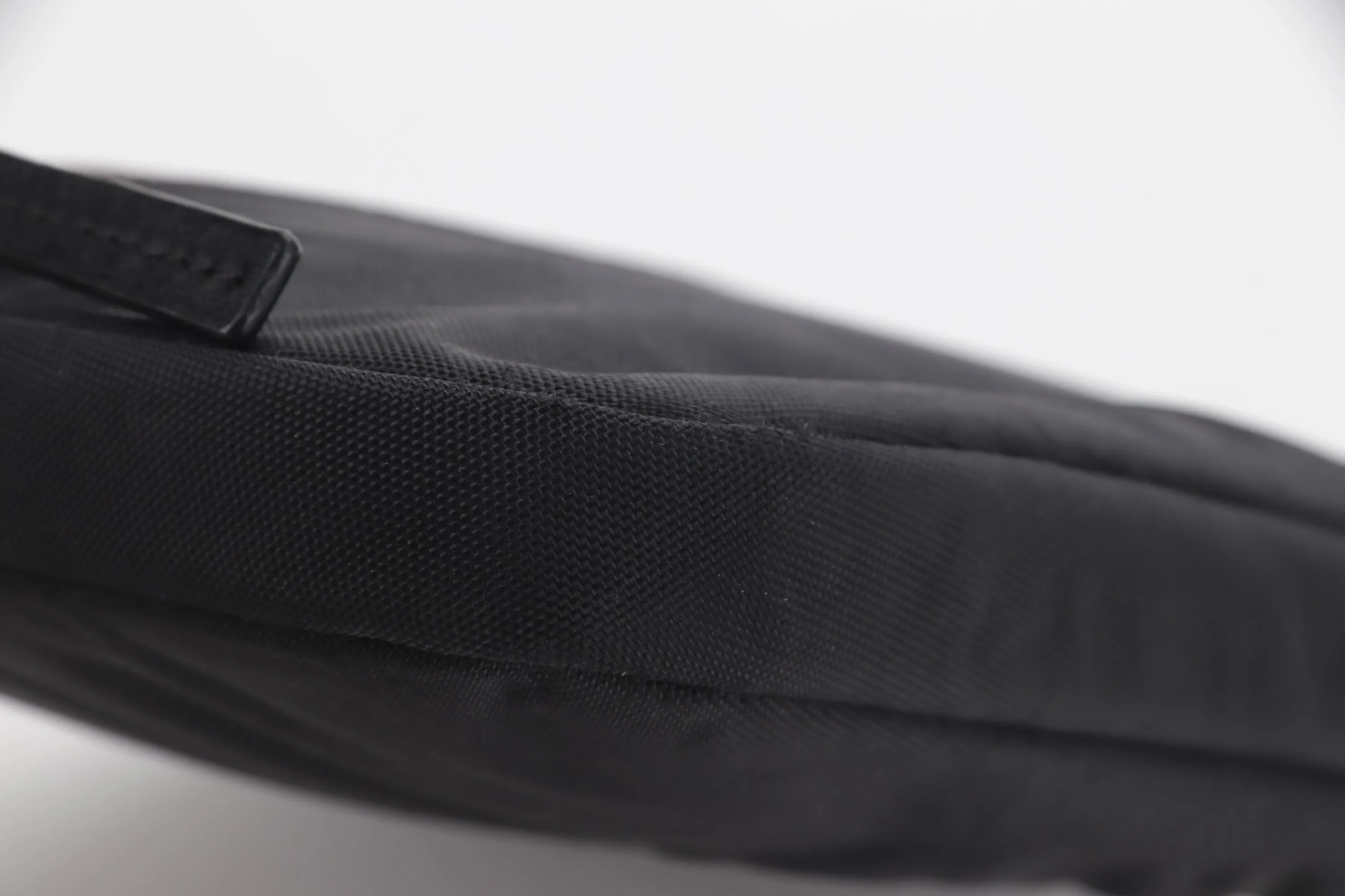 MARC JACOBS BLACK NYLON ZIPPY POUCH, NO DUST COVER