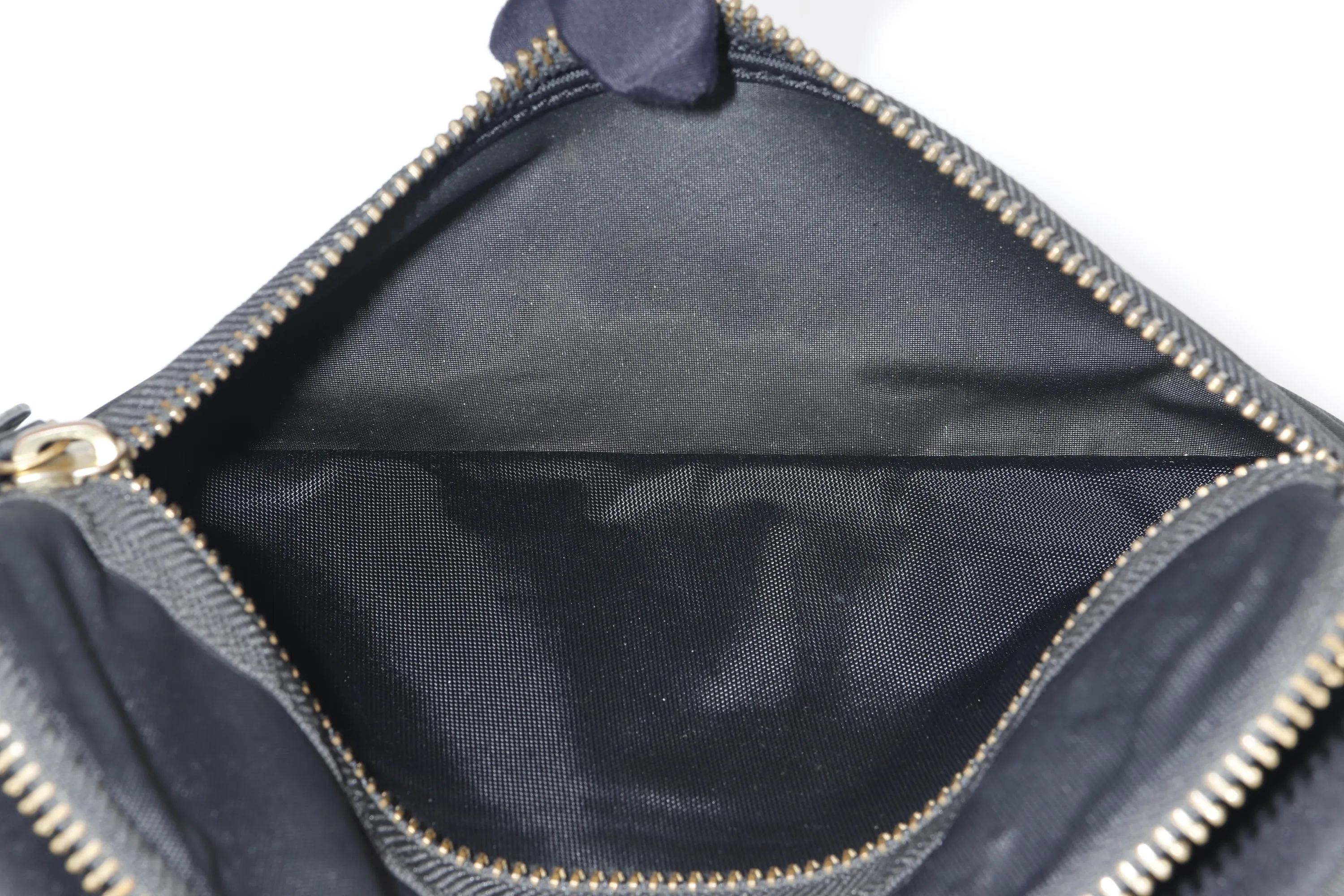 MARC JACOBS BLACK NYLON ZIPPY POUCH, NO DUST COVER