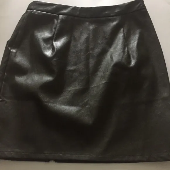 Medium black Seek The Label faux Leather