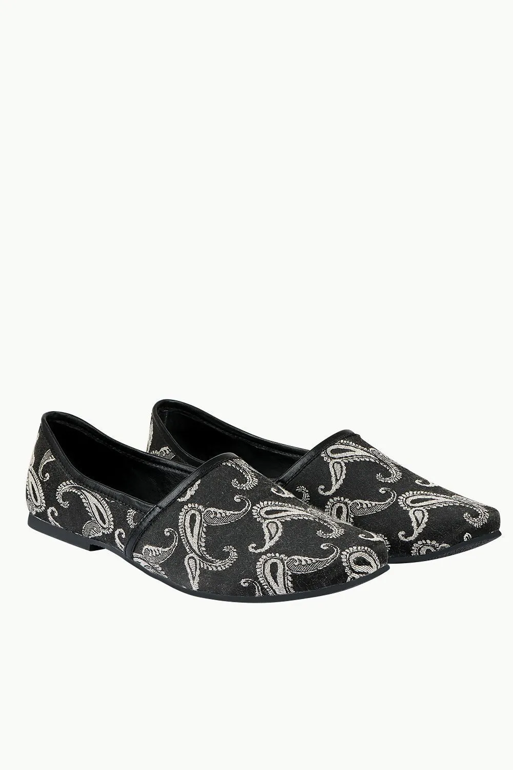 Mens Black Paisley Slip-On Juttis