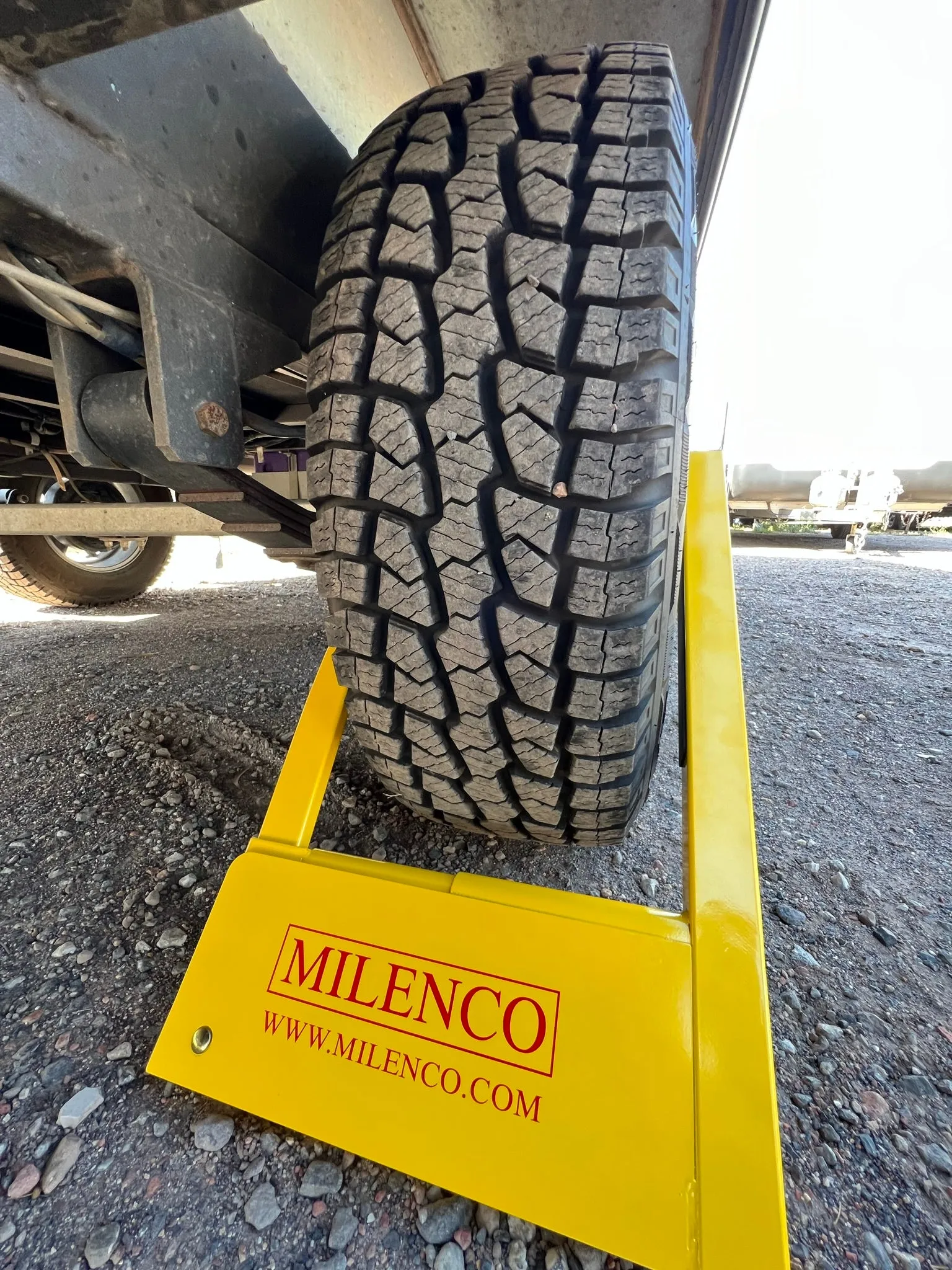 Milenco Australian Wheel Clamp - Up to 295 Width Tyres - MIL6590