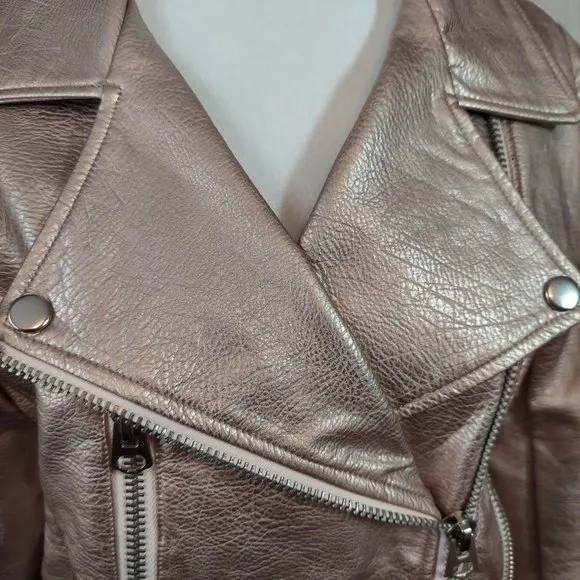 NWOT Signature 8  of Los Angeles Faux Leather Moto Jacket Champagne Color