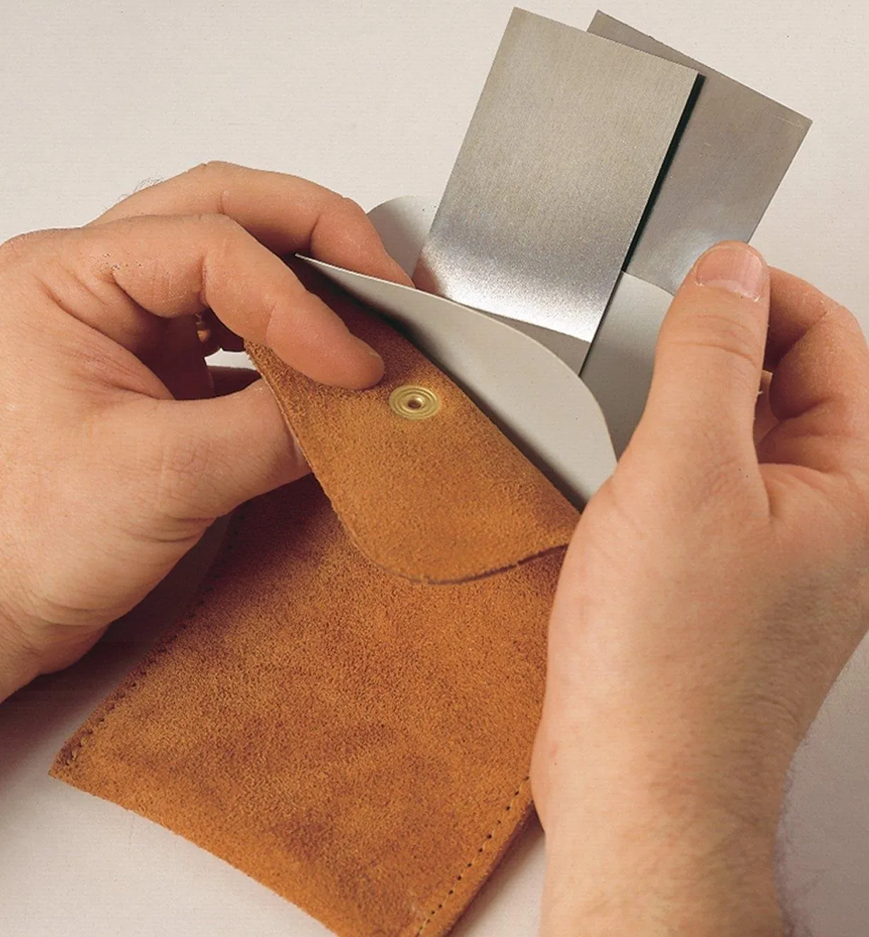 Robert Larson 845-1050 Leather Scraper Holder