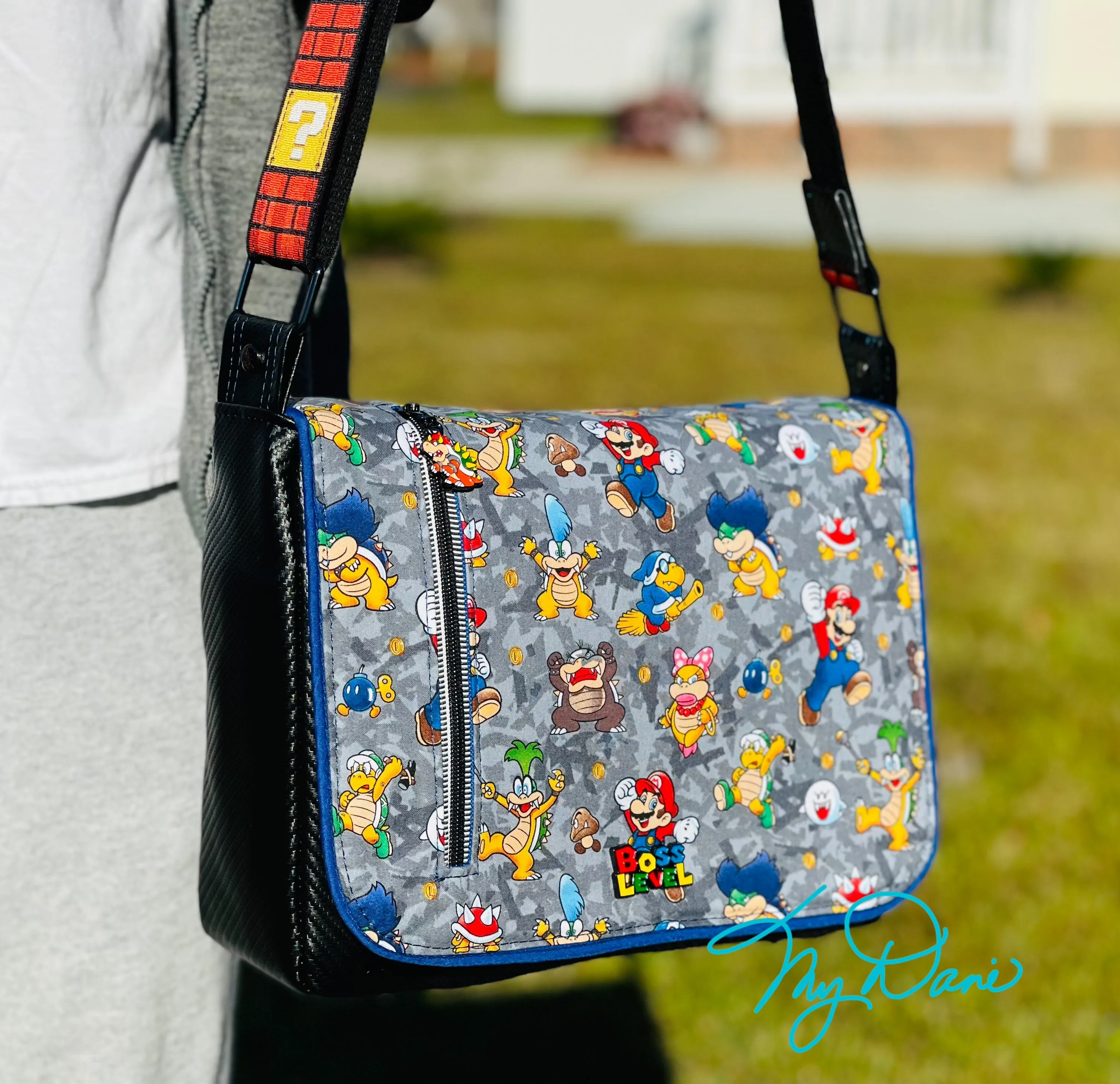 The Morgan Messenger Bag in Mario