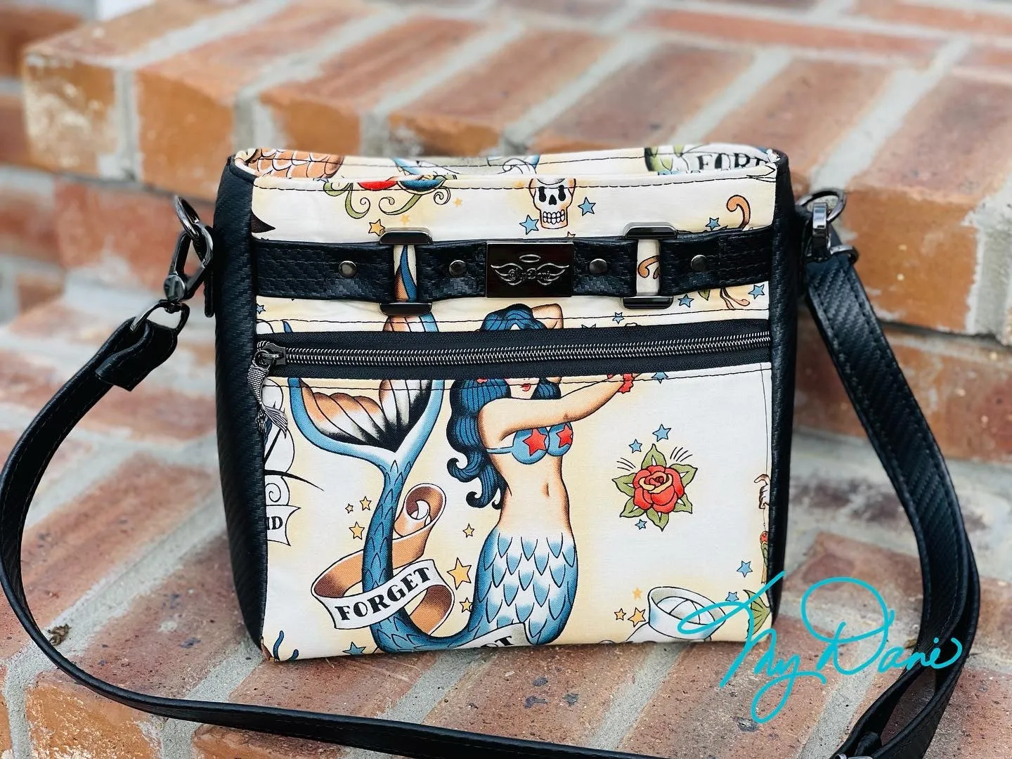 The Moxie Crossbody Handbag in Tan Mermaid and Black textured Marine Vinyl