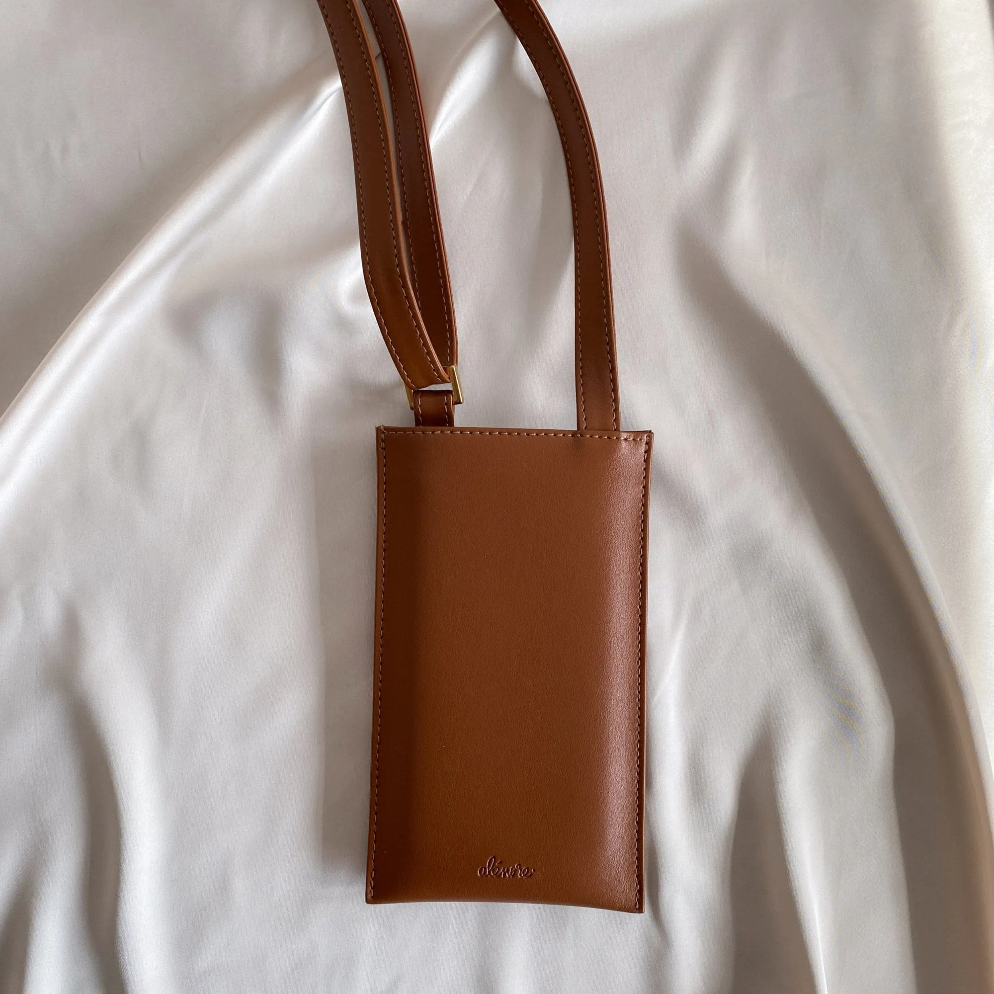 Vanilla Vegan Apple Leather Pouch | Brown