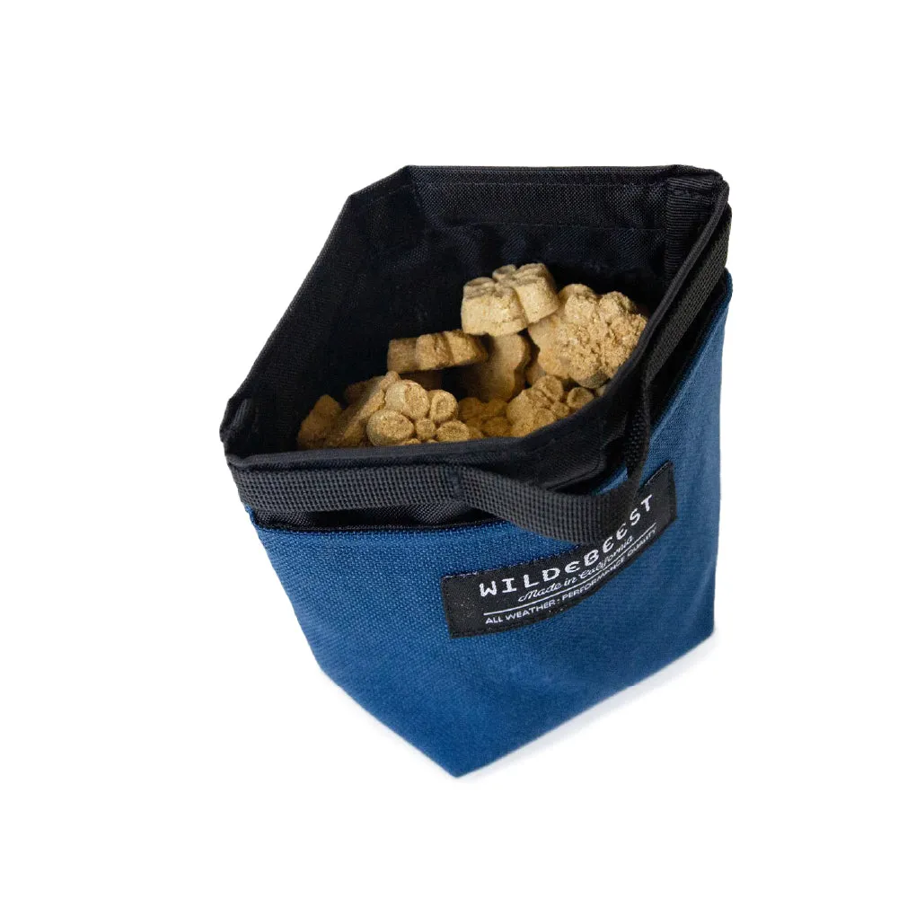 Wildebeest Alamo Dog Treat Pouch | Navy