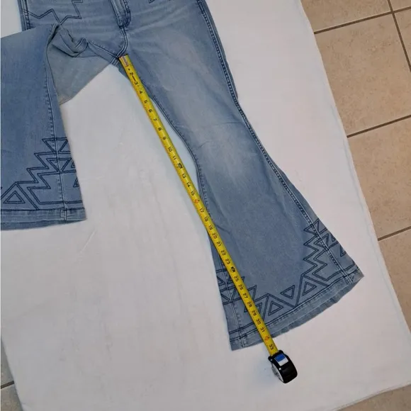Wrangler Retro Women's High Rise Embellished Trumpet Flare - Size 30&quot; Waist